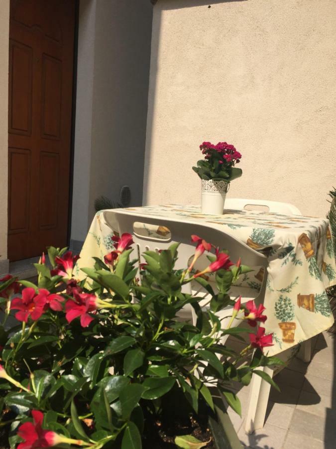 Casa Stefania Daire Mandello del Lario Dış mekan fotoğraf